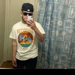 Meet your Posher, Adrian